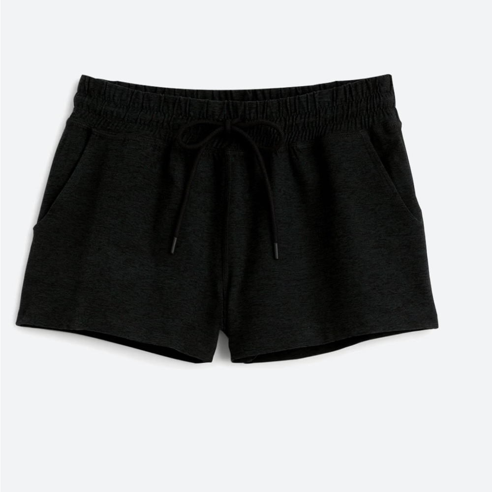 BEYOND YOGA WORKED UP SHORTS